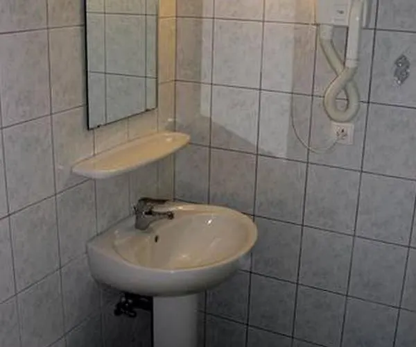 乐索尔酒店 住宿加早餐酒店 Wildenstein